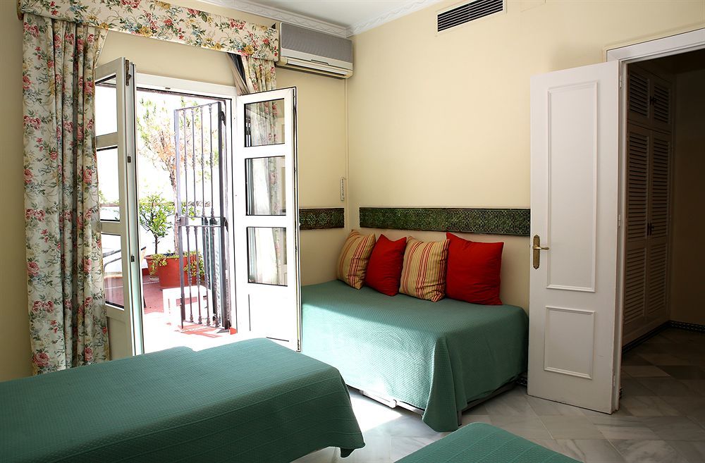 Hotel Bypillow Abril Sevilha